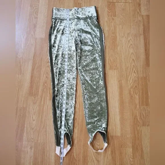 NEW! HAH | Velvet Stirrup Pants Leggings - size Small in Sage Green - Picture 11 of 16